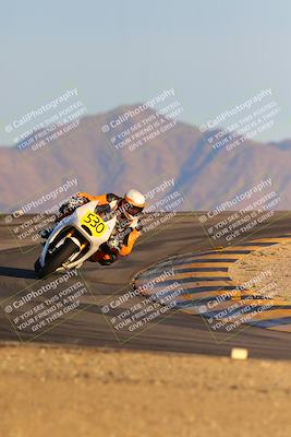 media/Dec-16-2023-CVMA (Sat) [[bb38a358a2]]/Race 13 Amateur Supersport Middleweight/